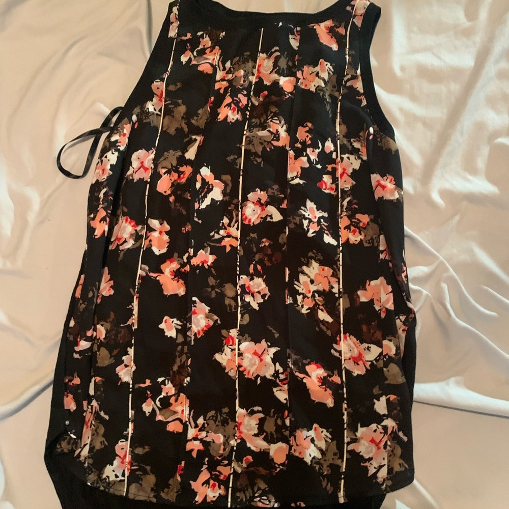 WHBM cute floral print lightweight shirt